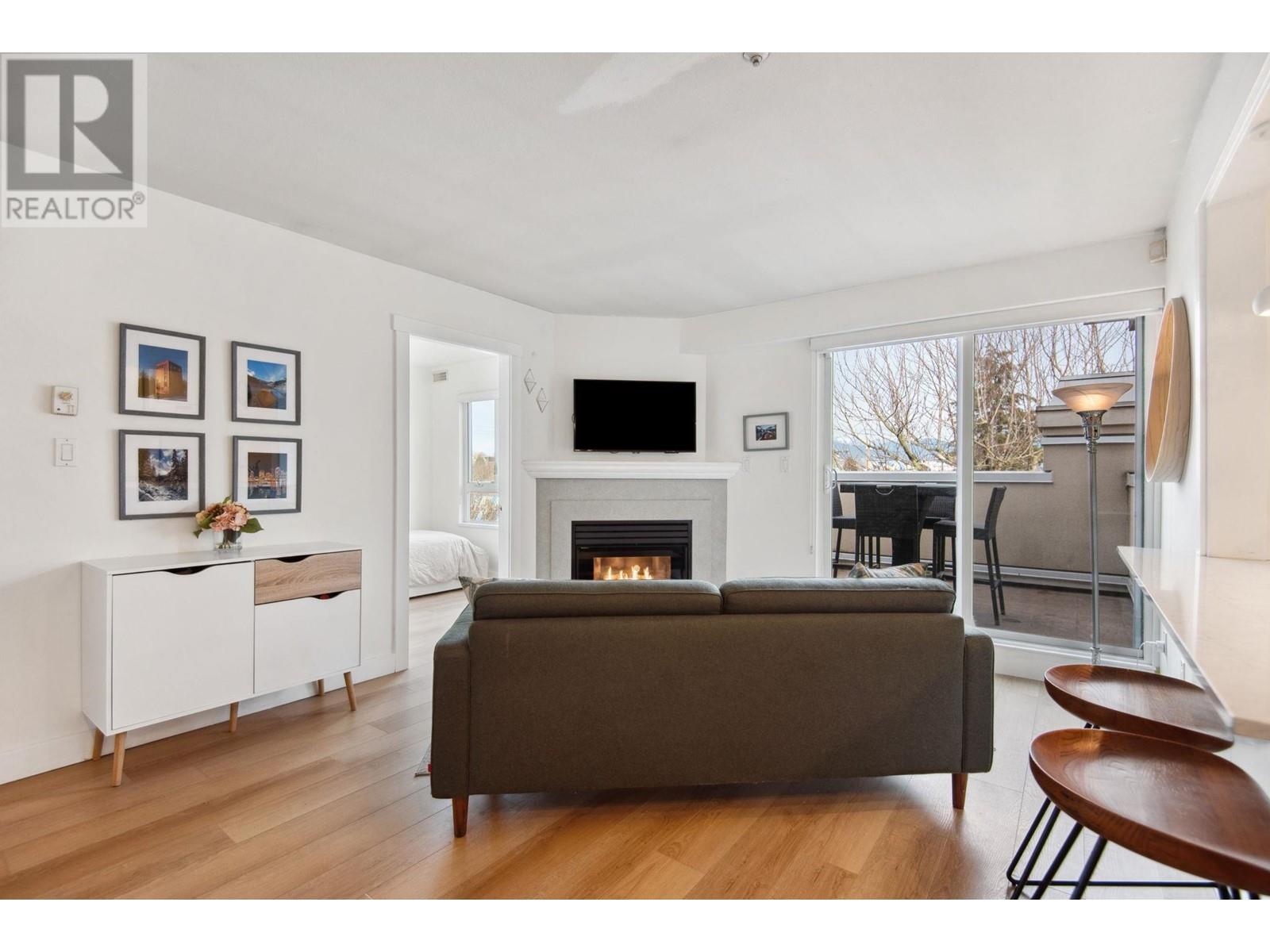 401 228 E 14th Avenue, Vancouver, British Columbia  V5T 2M6 - Photo 1 - R2960353