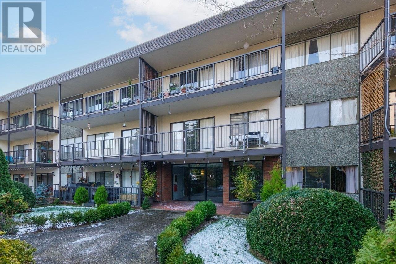 106 155 E 5th Street, North Vancouver, British Columbia  V7L 1L3 - Photo 1 - R2960360