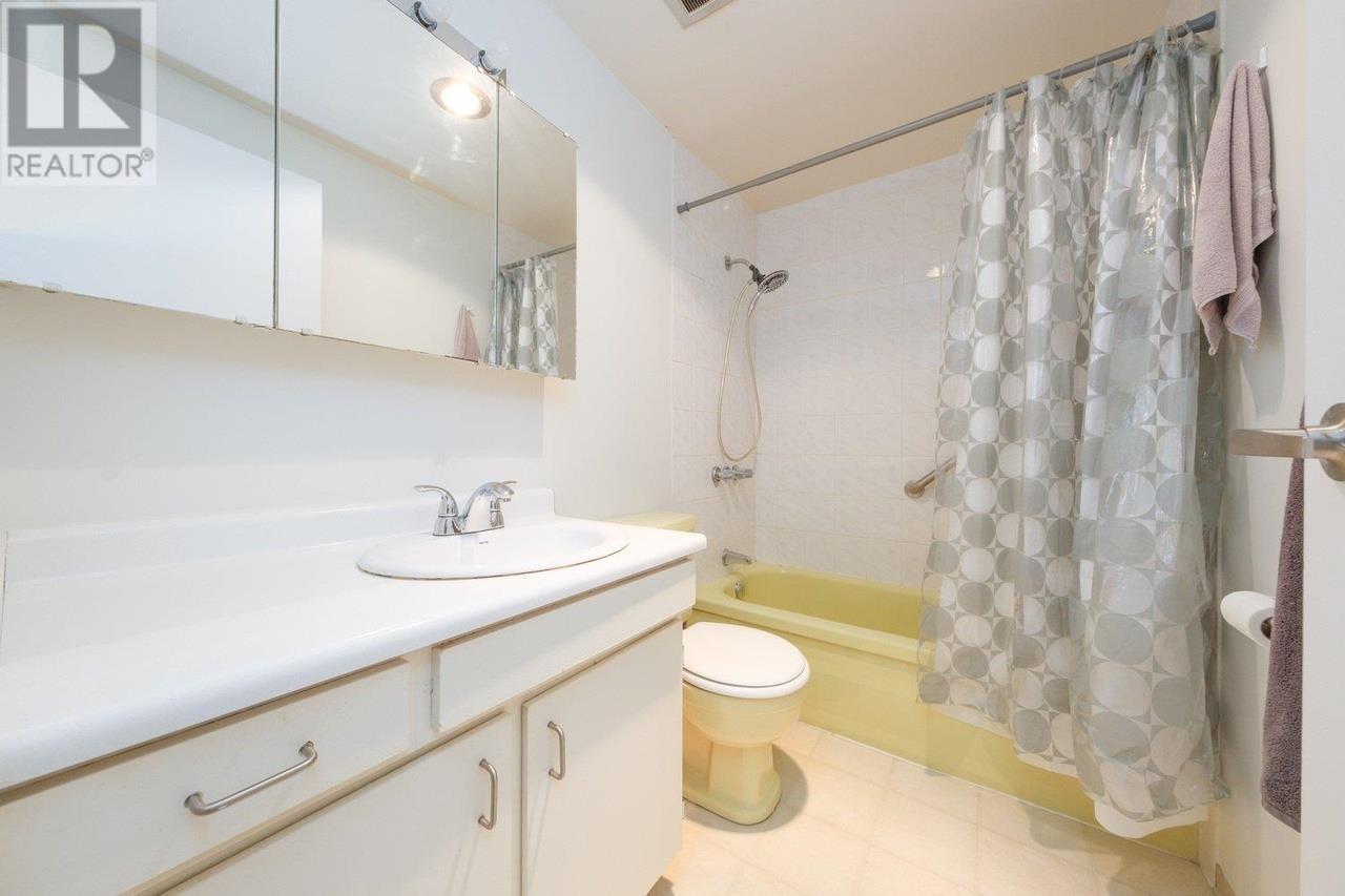 106 155 E 5th Street, North Vancouver, British Columbia  V7L 1L3 - Photo 5 - R2960360