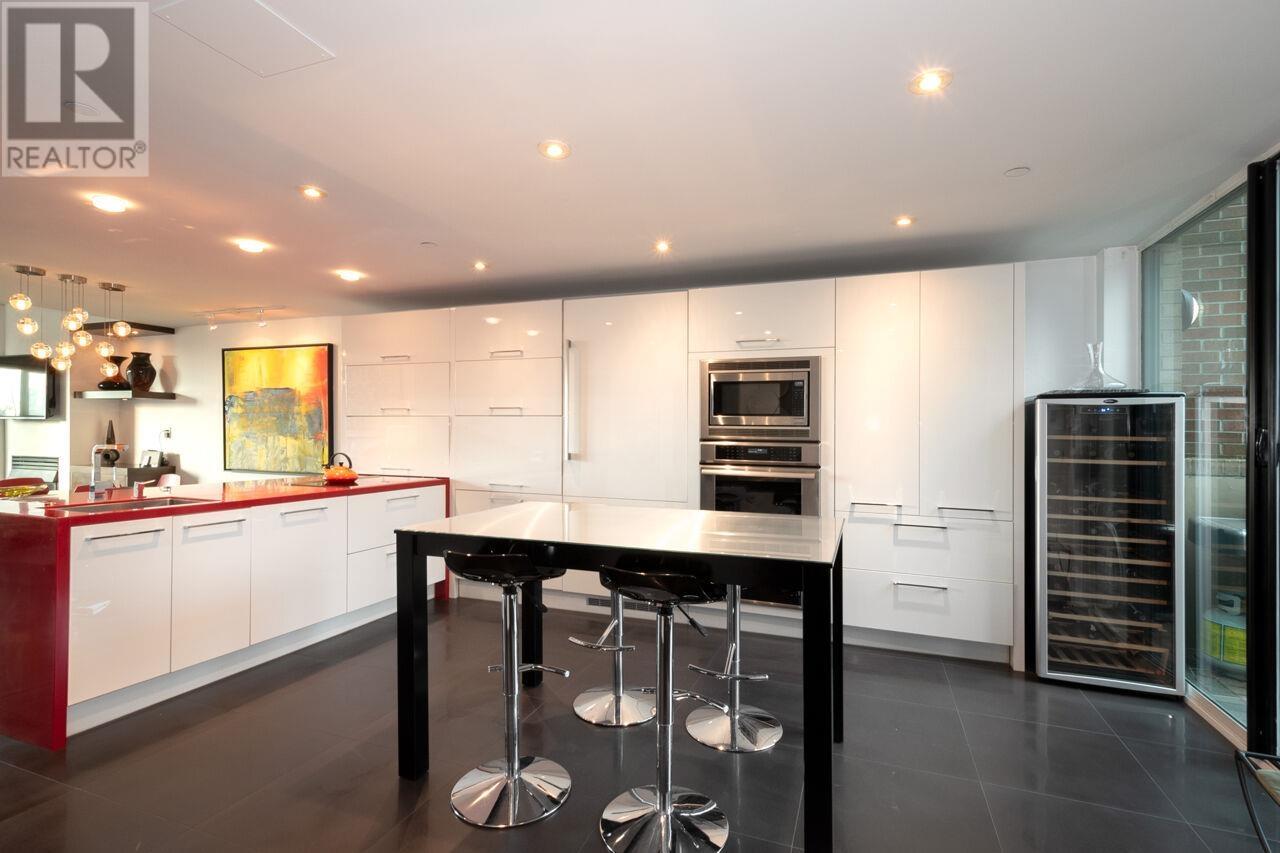 Listing Picture 10 of 40 : 11 1182 QUEBEC STREET, Vancouver / 溫哥華 - 魯藝地產 Yvonne Lu Group - MLS Medallion Club Member