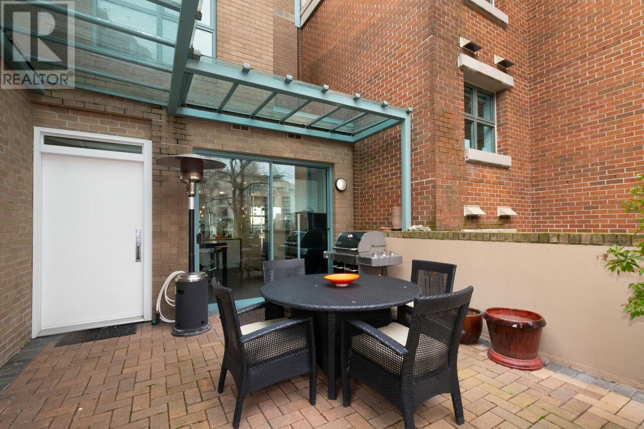 Listing Picture 14 of 40 : 11 1182 QUEBEC STREET, Vancouver / 溫哥華 - 魯藝地產 Yvonne Lu Group - MLS Medallion Club Member