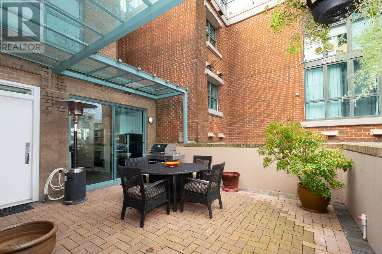 Listing Picture 15 of 40 : 11 1182 QUEBEC STREET, Vancouver / 溫哥華 - 魯藝地產 Yvonne Lu Group - MLS Medallion Club Member