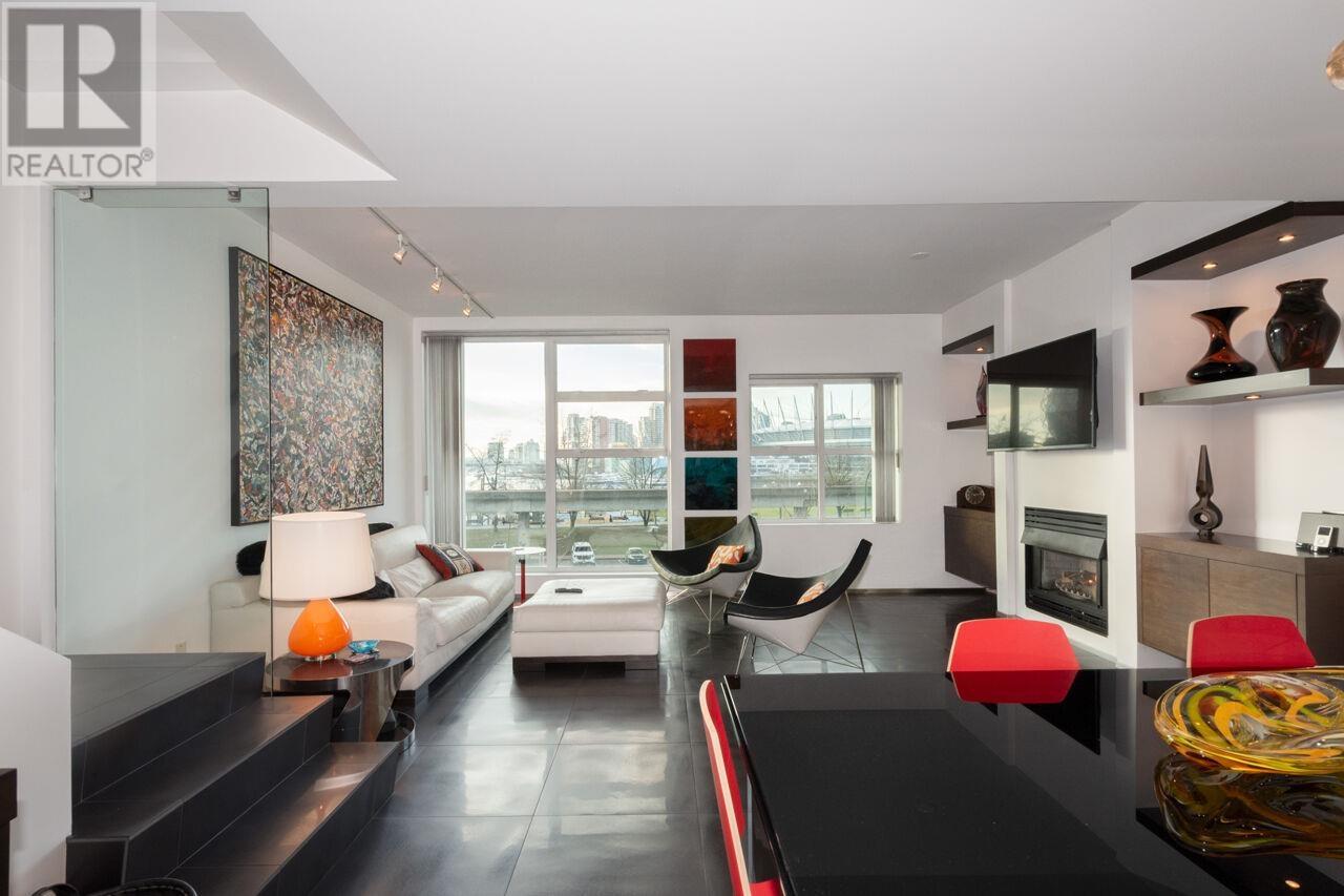 Listing Picture 3 of 40 : 11 1182 QUEBEC STREET, Vancouver / 溫哥華 - 魯藝地產 Yvonne Lu Group - MLS Medallion Club Member