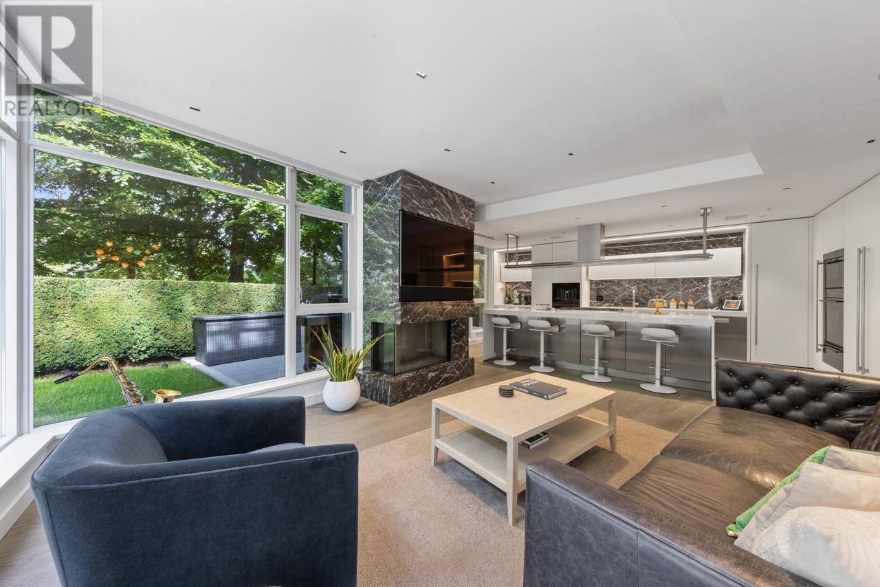 308 JERVIS MEWS, Vancouver