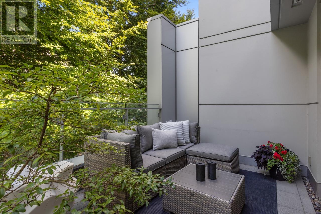 Listing Picture 21 of 40 : 308 JERVIS MEWS, Vancouver / 溫哥華 - 魯藝地產 Yvonne Lu Group - MLS Medallion Club Member