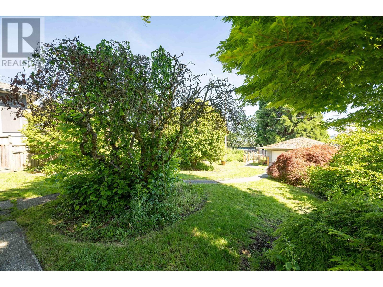 823 Calverhall Street, North Vancouver, British Columbia  V7L 1X8 - Photo 17 - R2960369