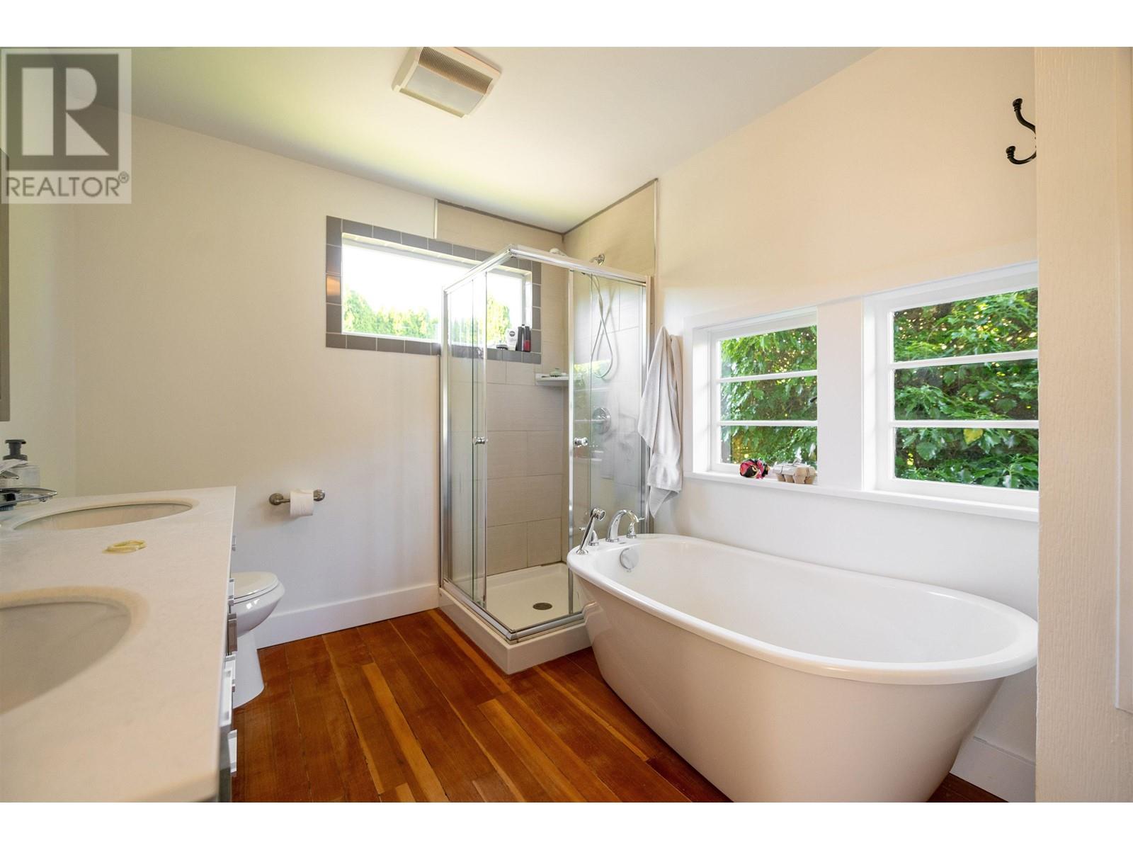823 Calverhall Street, North Vancouver, British Columbia  V7L 1X8 - Photo 6 - R2960369