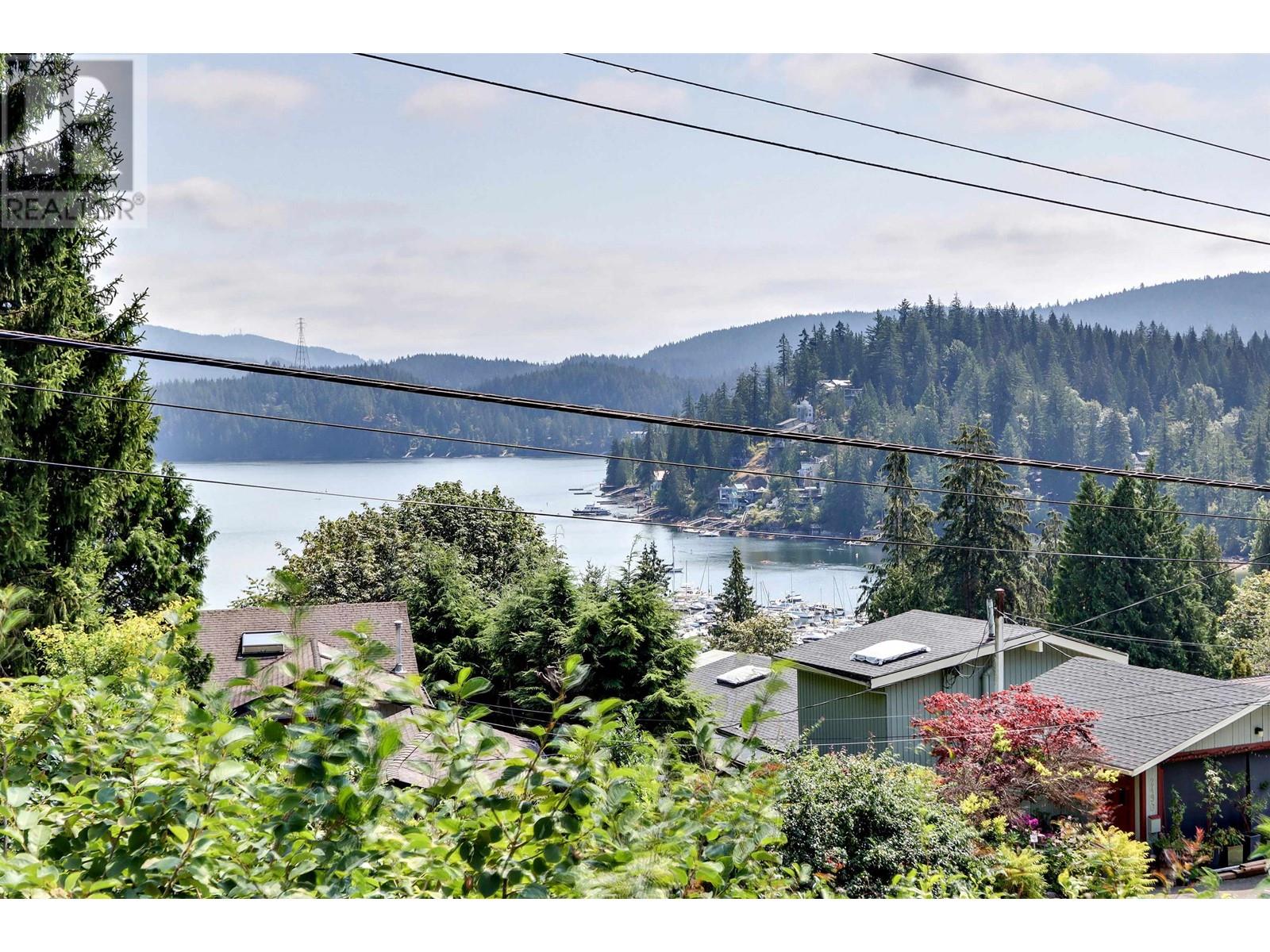 2507 Caledonia Avenue, North Vancouver, British Columbia  V7G 1T8 - Photo 32 - R2960371