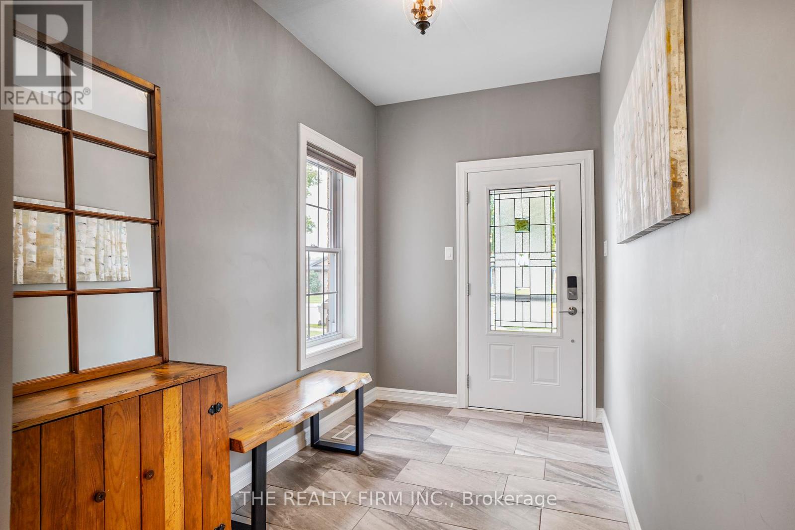 Photo 6 of 40 for 32 Colborne Street