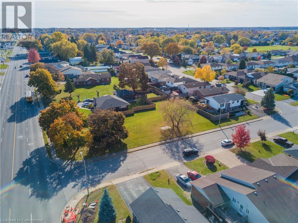 Part 4 Alpine Drive, Niagara Falls, Ontario  L2H 3B7 - Photo 5 - 40693762