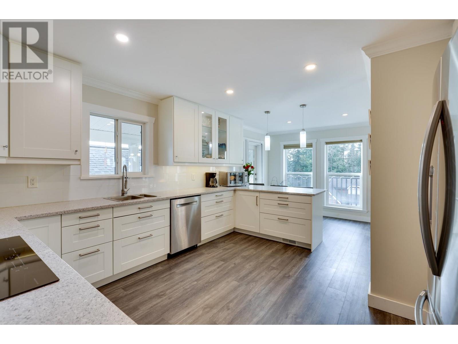 224 April Road, Port Moody, British Columbia  V3H 3W1 - Photo 9 - R2959183