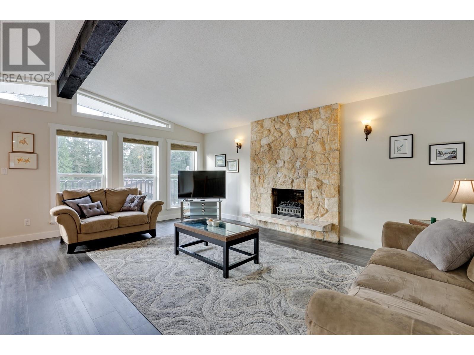 Property at 224 APRIL ROAD image 2