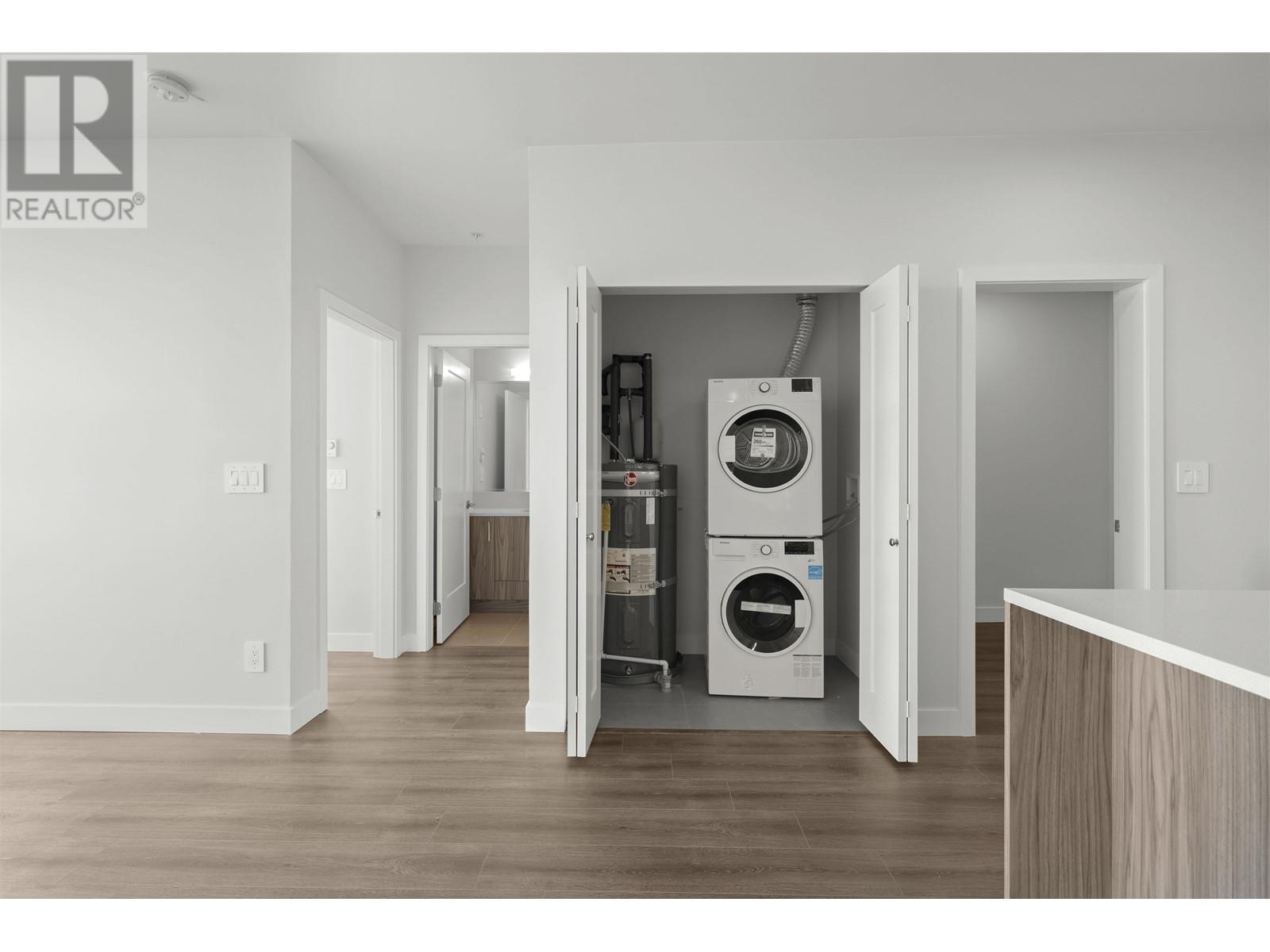 303 5535 Hastings Street, Burnaby, British Columbia  V5B 1R2 - Photo 9 - R2959188