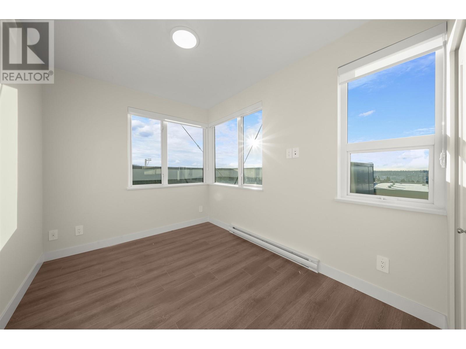 Listing Picture 16 of 22 : 304 5535 HASTINGS STREET, Burnaby / 本拿比 - 魯藝地產 Yvonne Lu Group - MLS Medallion Club Member