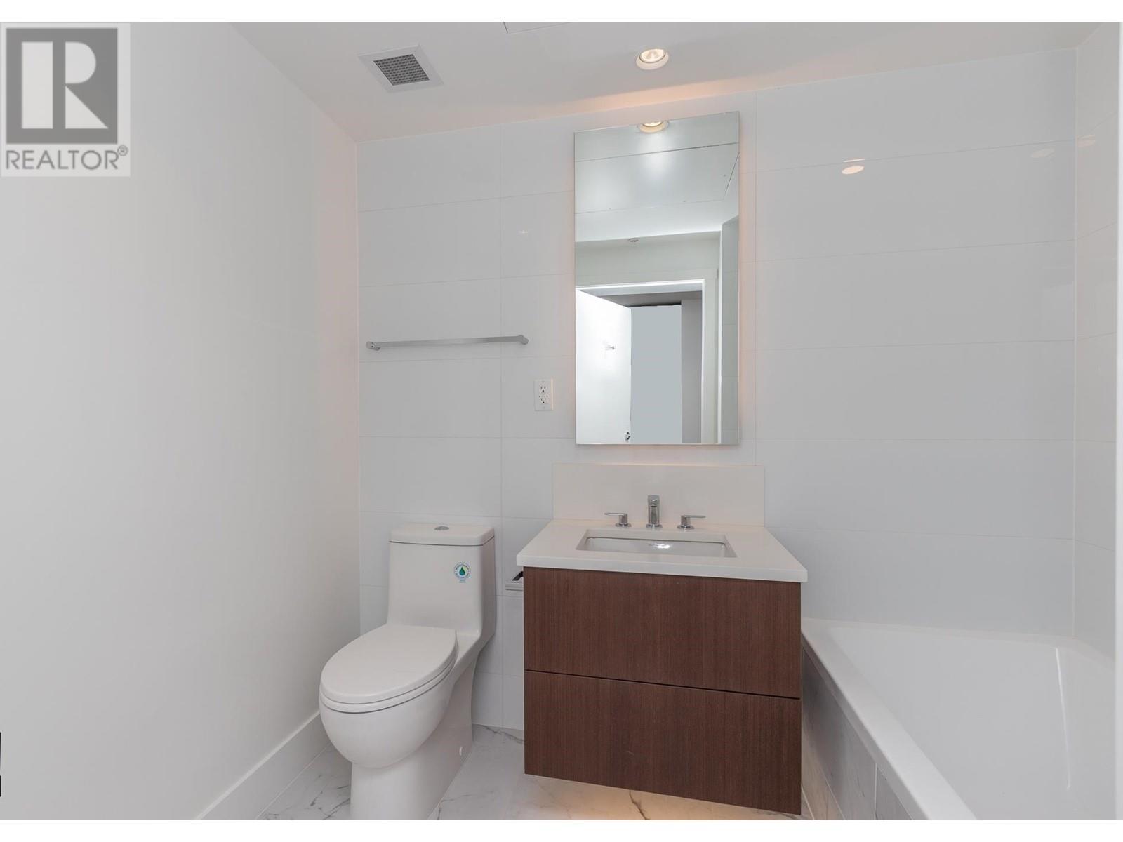 605 1675 Lions Gate Lane, North Vancouver, British Columbia  V7P 3B4 - Photo 11 - R2960306