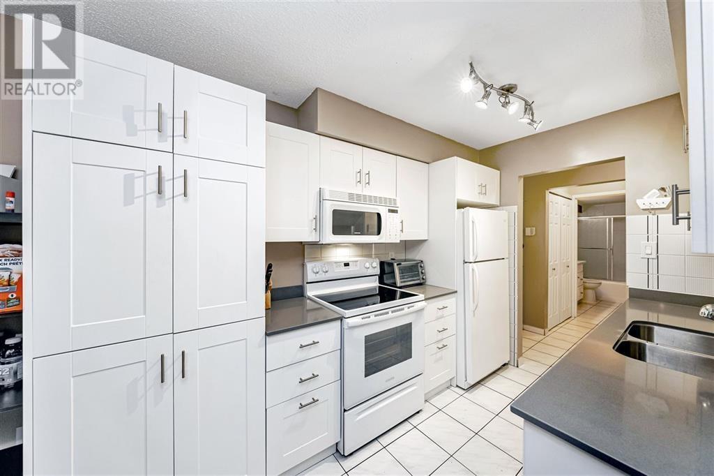 501 9847 Manchester Drive, Burnaby, British Columbia  V3N 4P4 - Photo 6 - R2960378