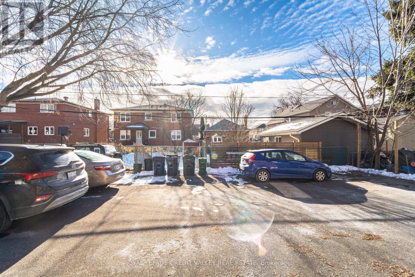 19 Roseland Drive, Toronto, Ontario  M8W 1Y3 - Photo 16 - W11942596