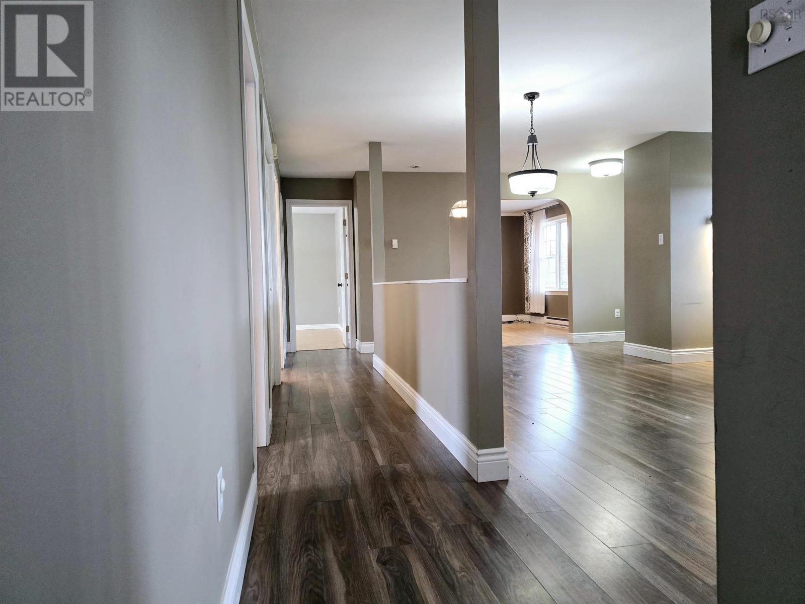 Property at 28 Holmes Lane image 3