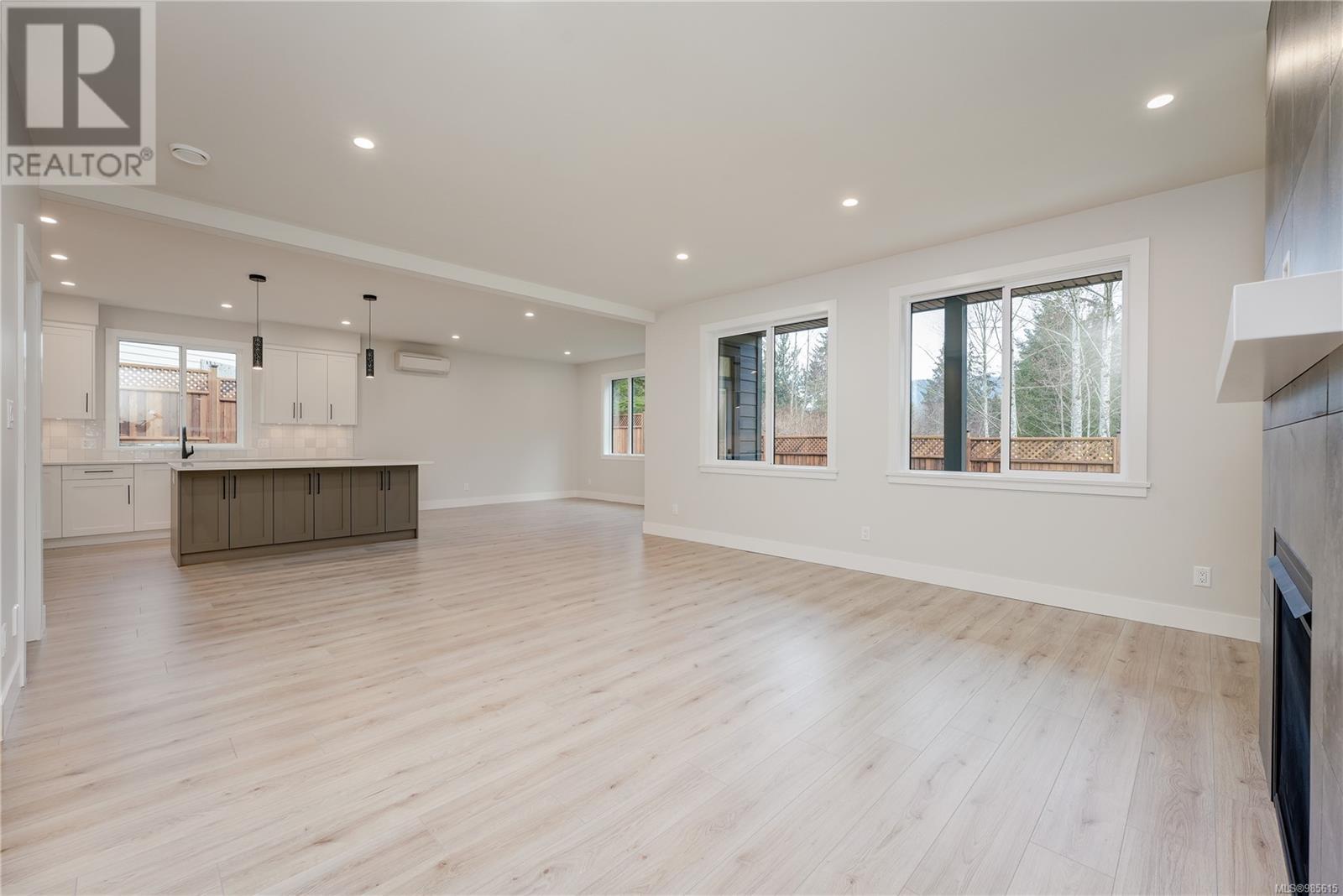 Property at 2645 Forest Edge Rd image 3