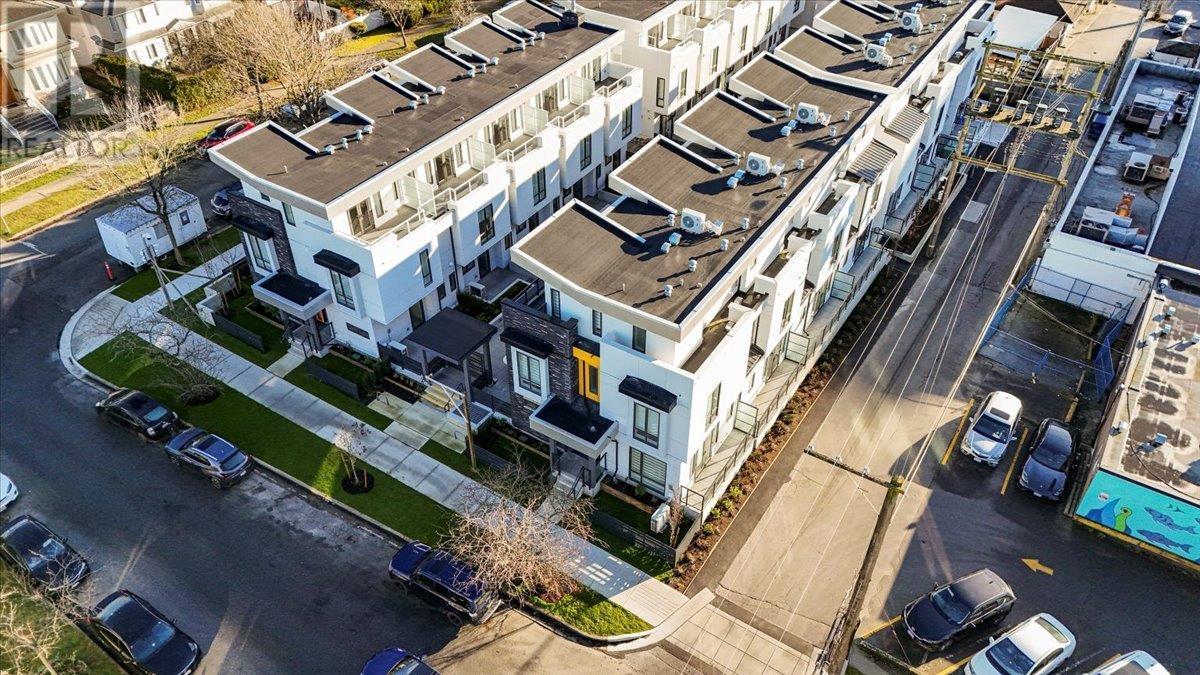 Listing Picture 4 of 9 : 8335 FRENCH STREET, Vancouver / 溫哥華 - 魯藝地產 Yvonne Lu Group - MLS Medallion Club Member