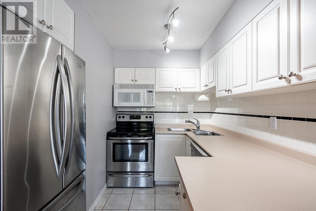 302 4181 Norfolk Street, Burnaby, British Columbia V5G 1E8 - Photo 10 - R2960432