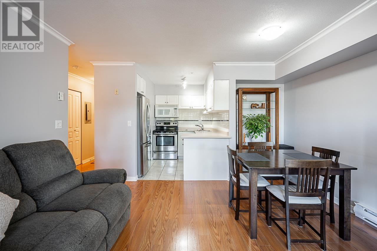 302 4181 Norfolk Street, Burnaby, British Columbia V5G 1E8 - Photo 7 - R2960432