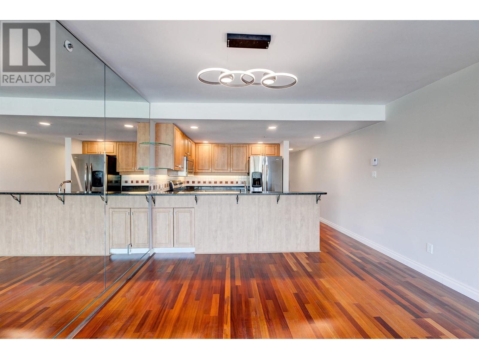 Listing Picture 26 of 40 : 546 1515 W 2ND AVENUE, Vancouver / 溫哥華 - 魯藝地產 Yvonne Lu Group - MLS Medallion Club Member