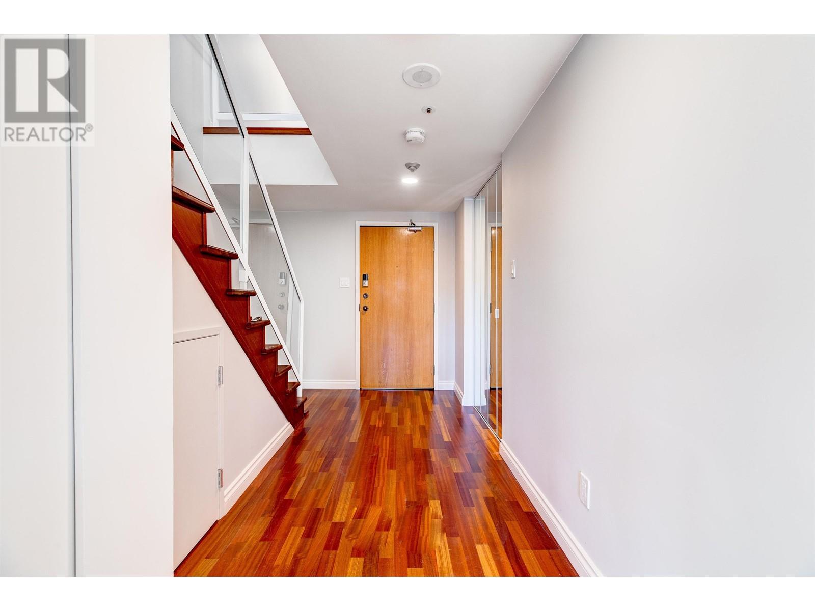 Listing Picture 28 of 40 : 546 1515 W 2ND AVENUE, Vancouver / 溫哥華 - 魯藝地產 Yvonne Lu Group - MLS Medallion Club Member