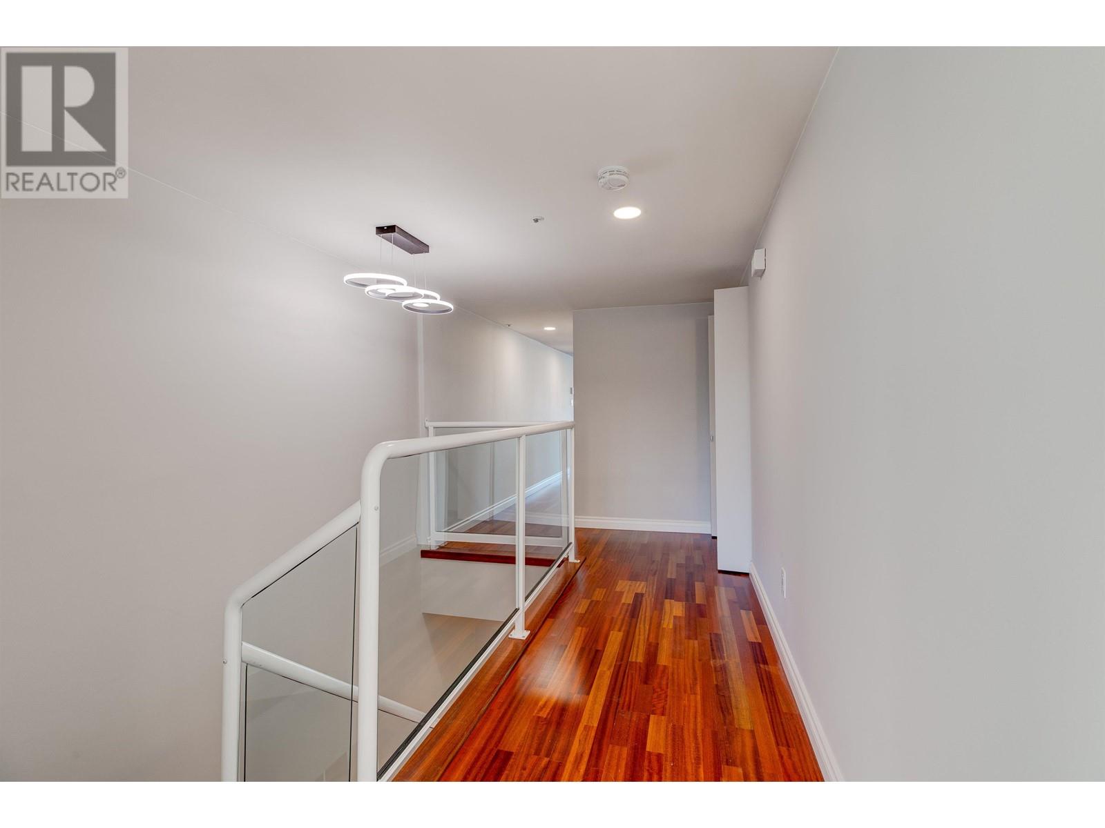 Listing Picture 29 of 40 : 546 1515 W 2ND AVENUE, Vancouver / 溫哥華 - 魯藝地產 Yvonne Lu Group - MLS Medallion Club Member