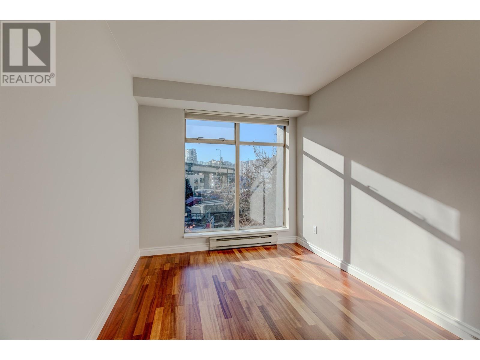 Listing Picture 30 of 40 : 546 1515 W 2ND AVENUE, Vancouver / 溫哥華 - 魯藝地產 Yvonne Lu Group - MLS Medallion Club Member