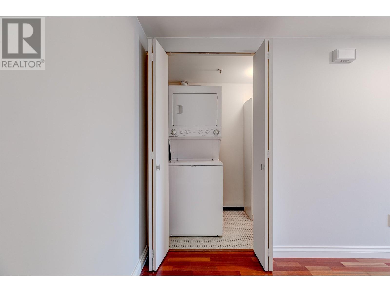 Listing Picture 37 of 40 : 546 1515 W 2ND AVENUE, Vancouver / 溫哥華 - 魯藝地產 Yvonne Lu Group - MLS Medallion Club Member