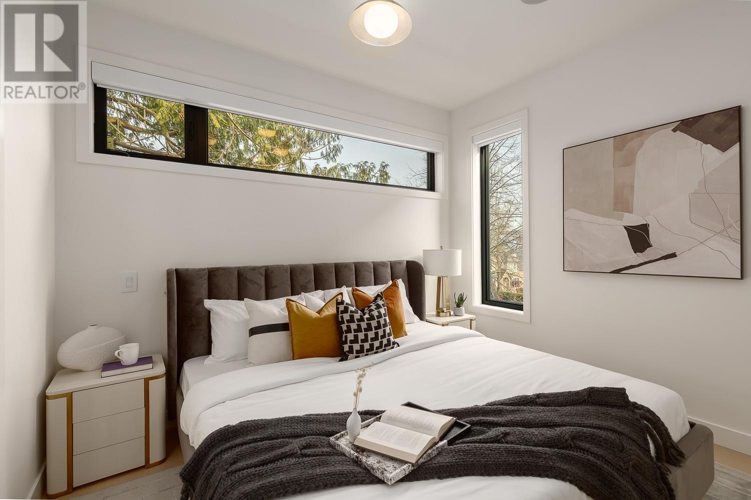 Listing Picture 21 of 31 : 1 3858 W 13TH AVENUE, Vancouver / 溫哥華 - 魯藝地產 Yvonne Lu Group - MLS Medallion Club Member