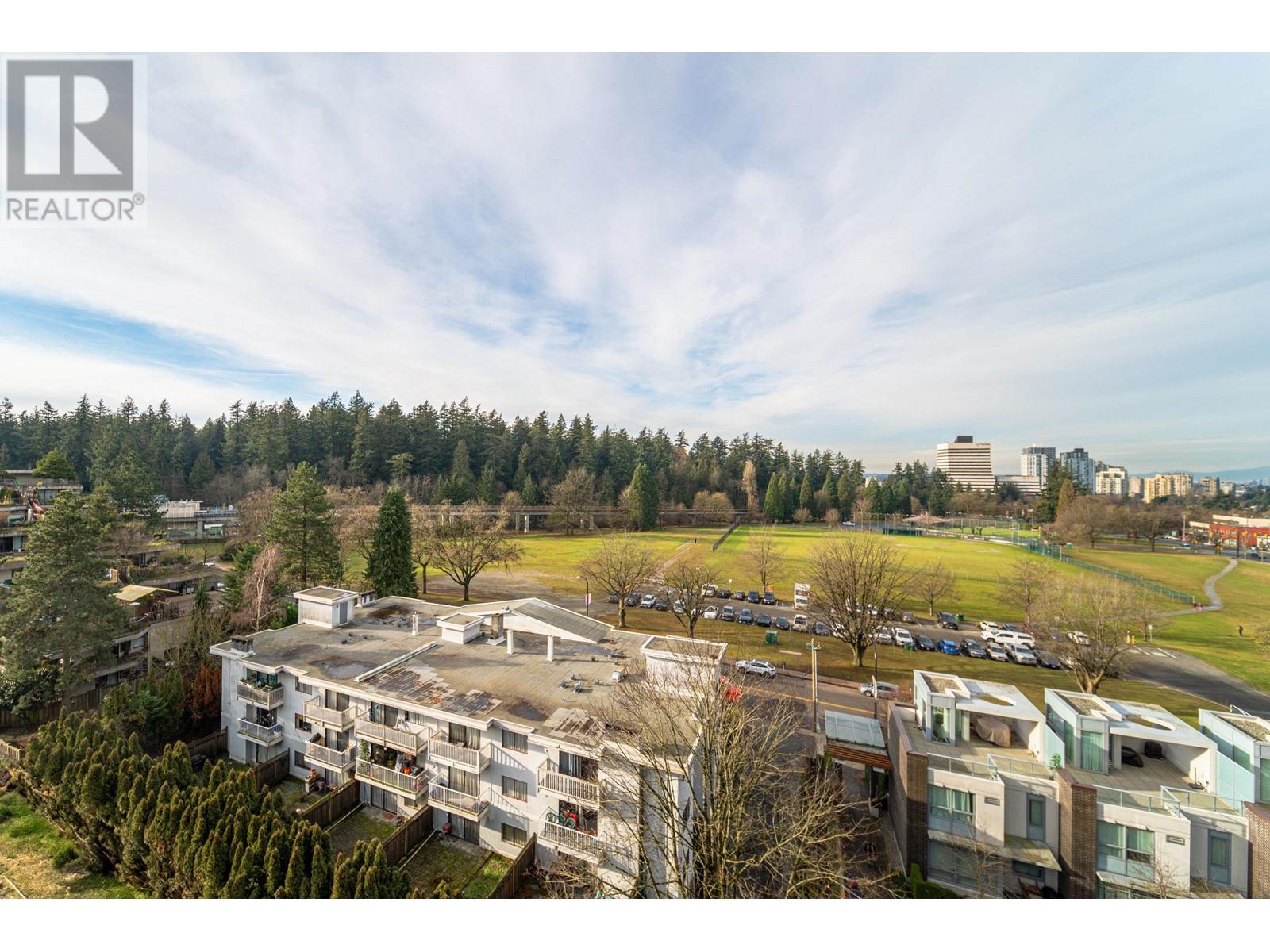 Listing Picture 10 of 40 : 906 5883 BARKER AVENUE, Burnaby / 本拿比 - 魯藝地產 Yvonne Lu Group - MLS Medallion Club Member