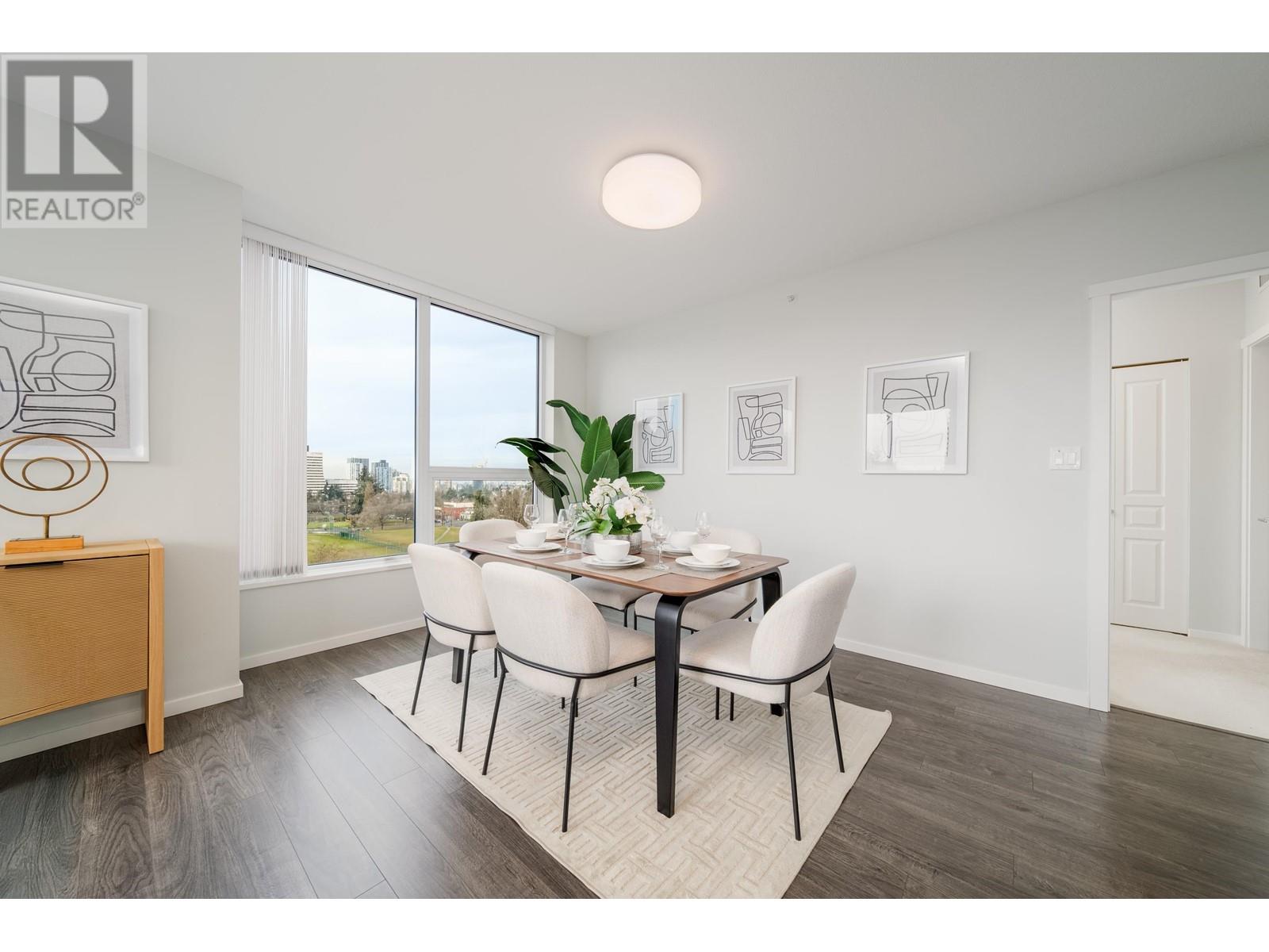 Listing Picture 16 of 40 : 906 5883 BARKER AVENUE, Burnaby / 本拿比 - 魯藝地產 Yvonne Lu Group - MLS Medallion Club Member