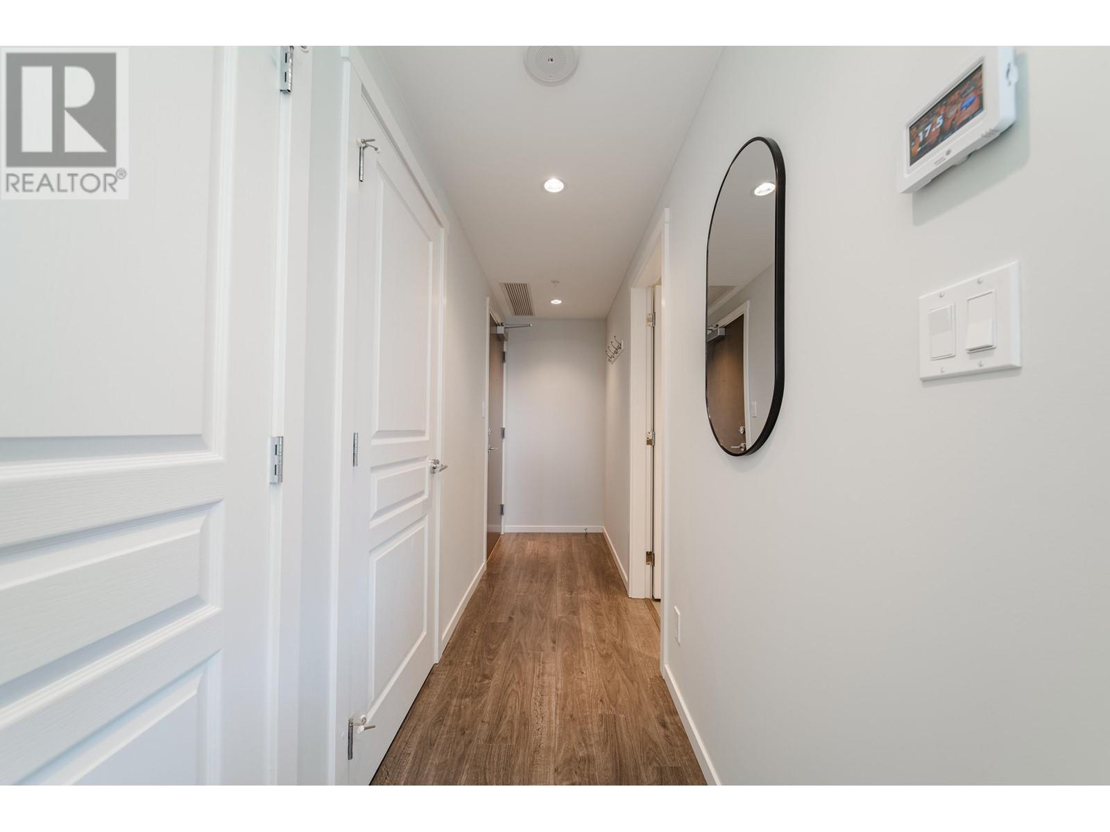 Listing Picture 29 of 40 : 906 5883 BARKER AVENUE, Burnaby / 本拿比 - 魯藝地產 Yvonne Lu Group - MLS Medallion Club Member
