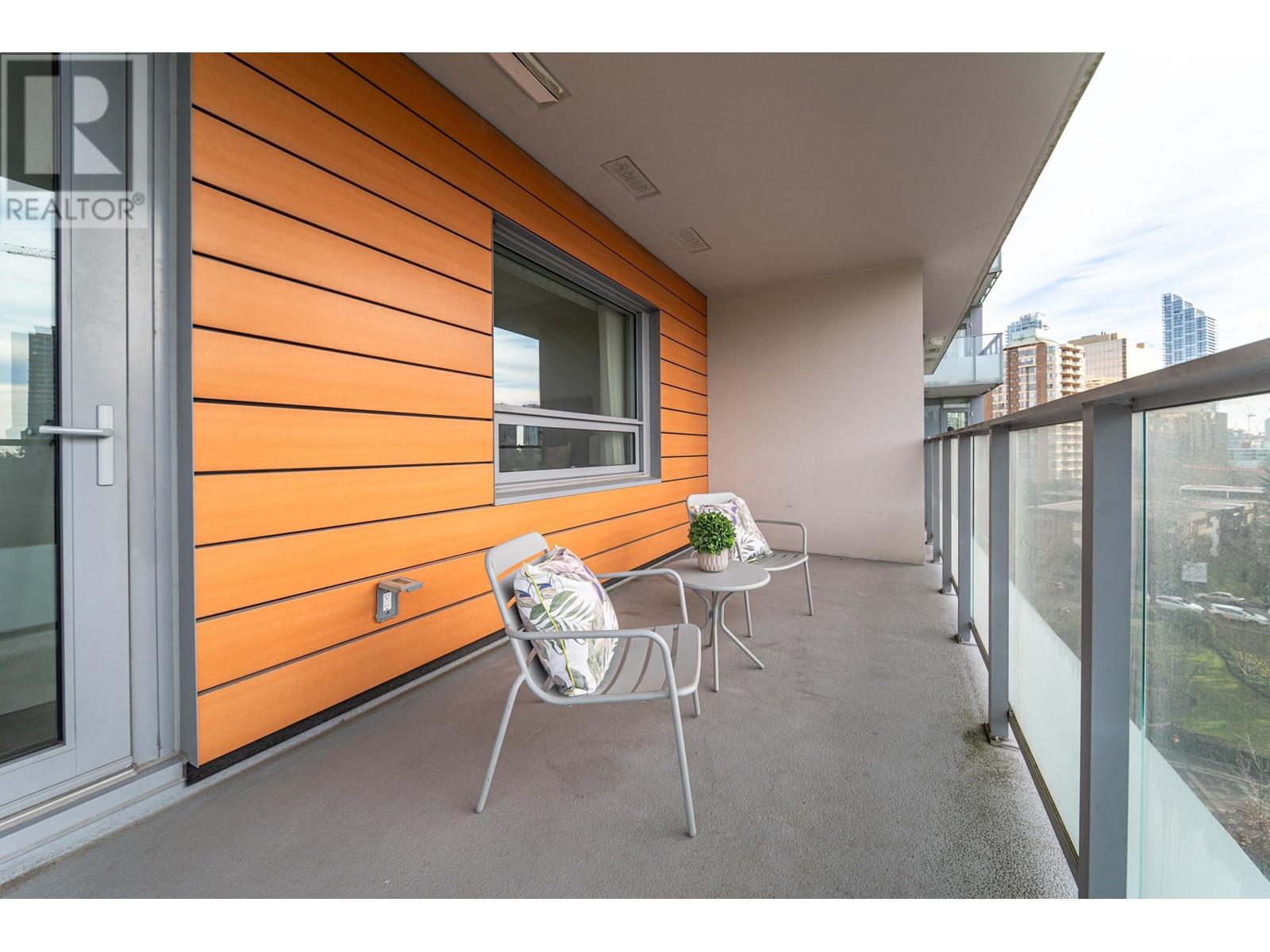 Listing Picture 30 of 40 : 906 5883 BARKER AVENUE, Burnaby / 本拿比 - 魯藝地產 Yvonne Lu Group - MLS Medallion Club Member