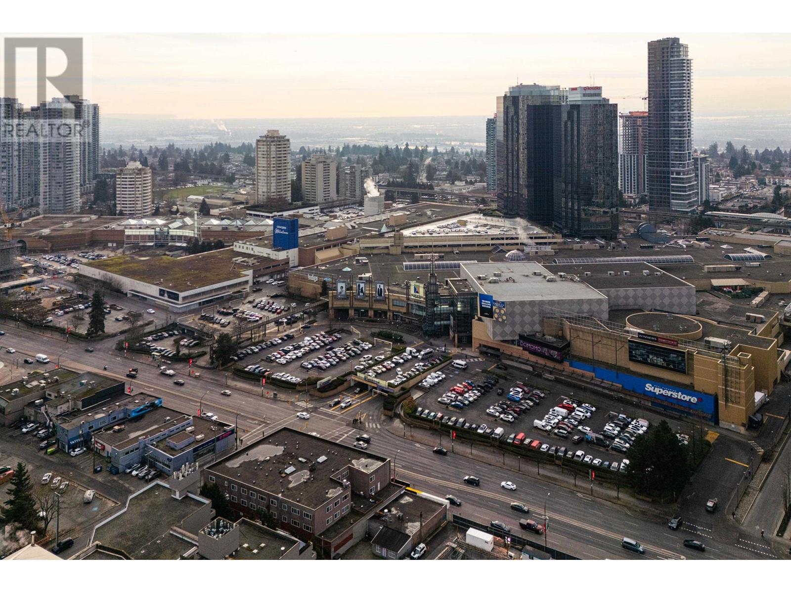 Listing Picture 39 of 40 : 906 5883 BARKER AVENUE, Burnaby / 本拿比 - 魯藝地產 Yvonne Lu Group - MLS Medallion Club Member