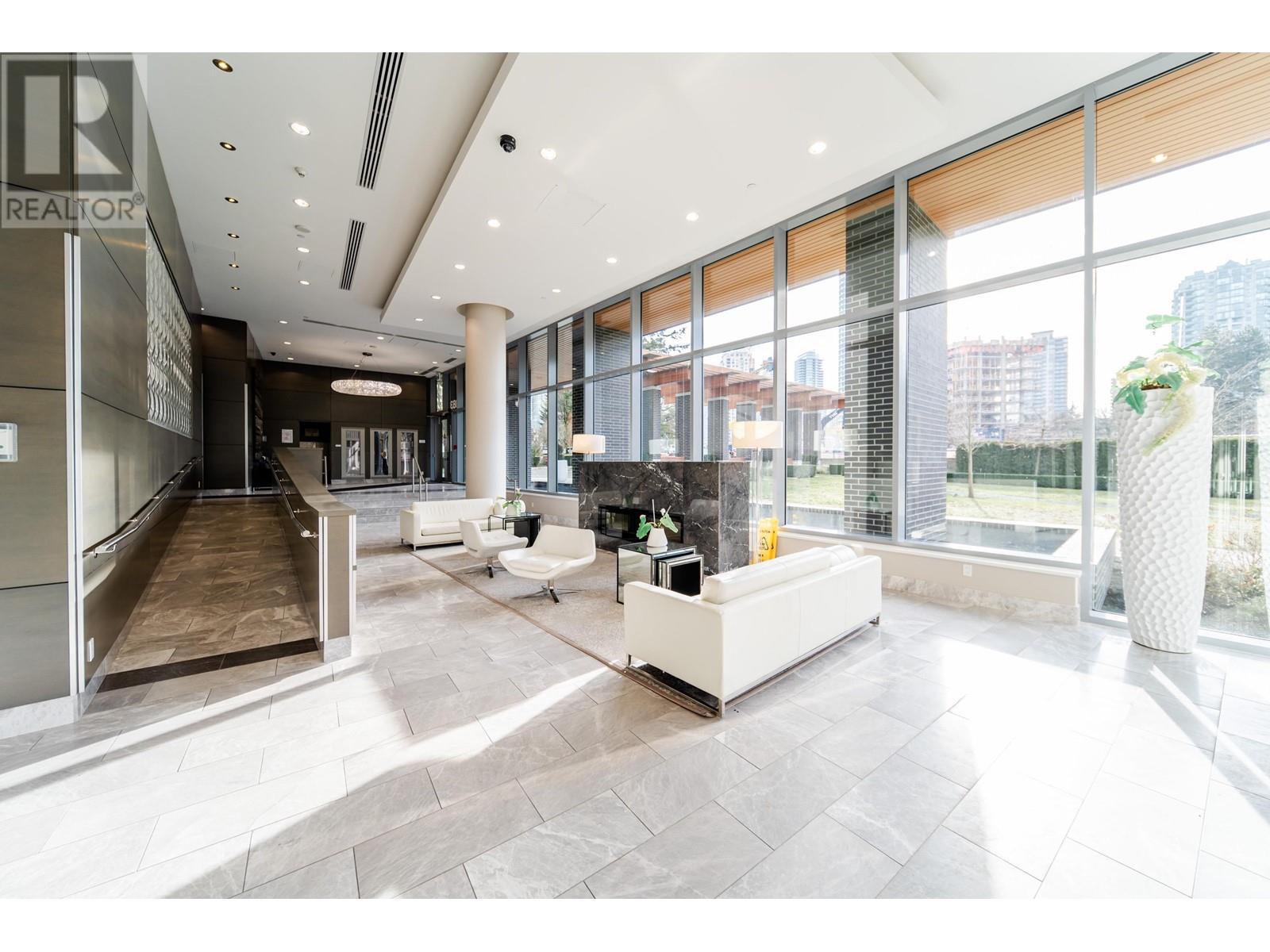 Listing Picture 6 of 40 : 906 5883 BARKER AVENUE, Burnaby / 本拿比 - 魯藝地產 Yvonne Lu Group - MLS Medallion Club Member