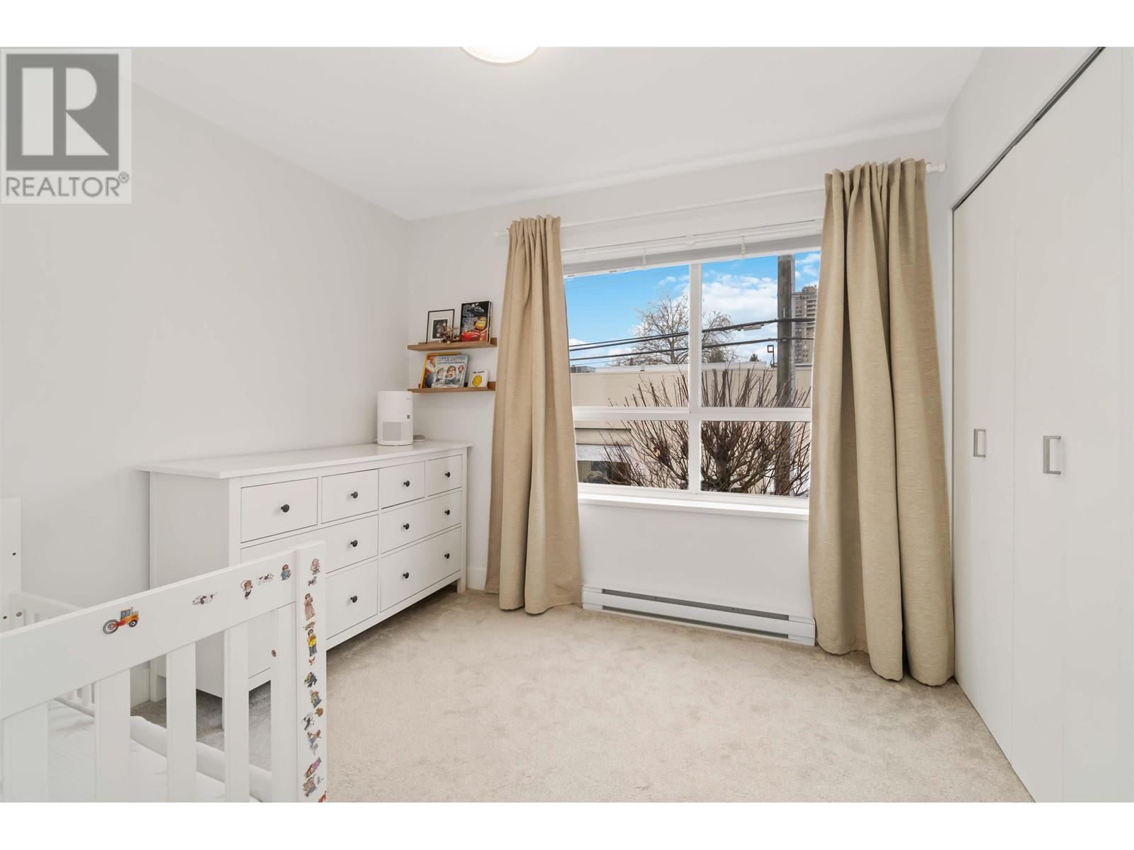 Listing Picture 14 of 34 : 54 6868 BURLINGTON AVENUE, Burnaby / 本拿比 - 魯藝地產 Yvonne Lu Group - MLS Medallion Club Member