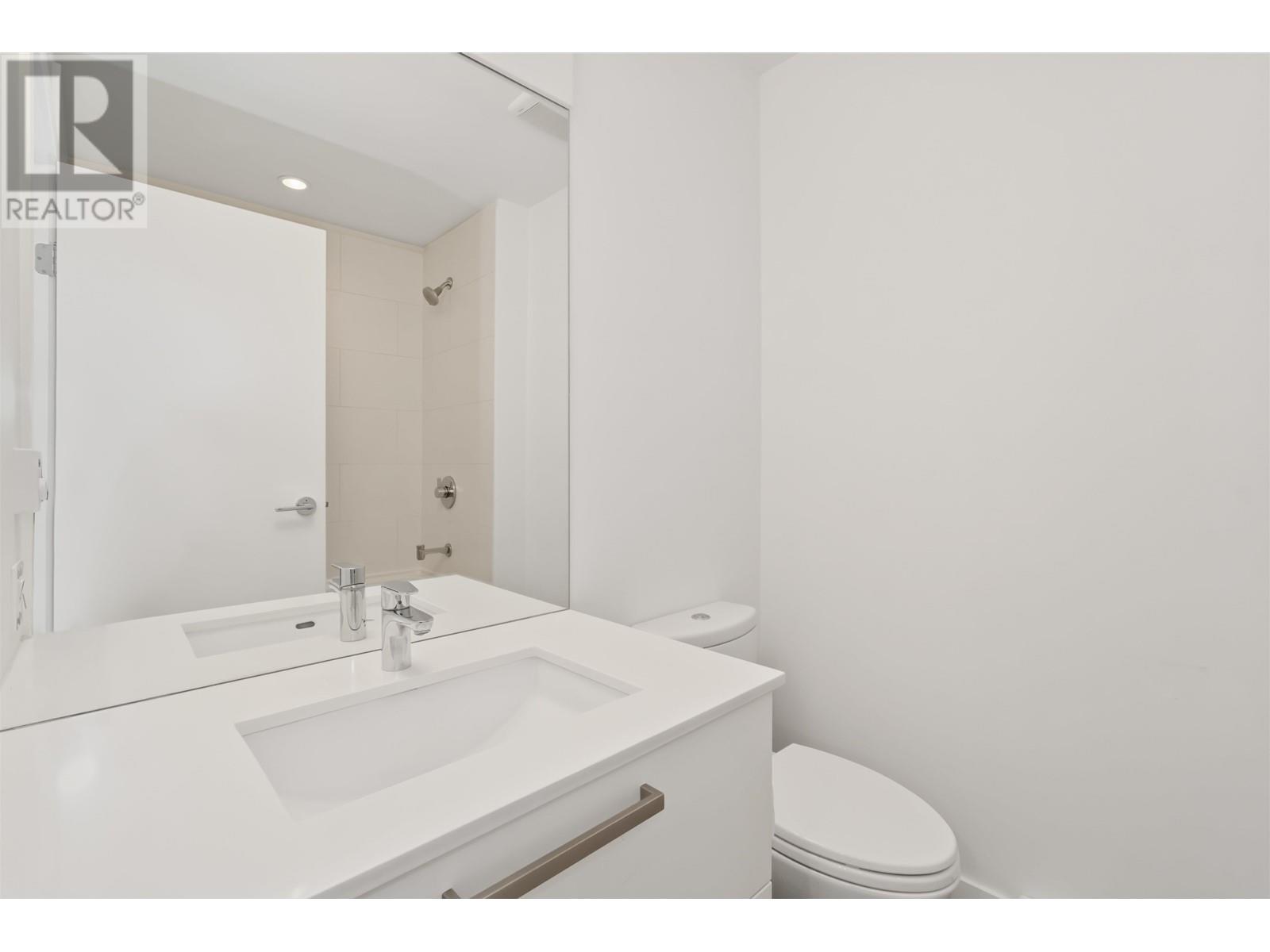 Listing Picture 15 of 34 : 54 6868 BURLINGTON AVENUE, Burnaby / 本拿比 - 魯藝地產 Yvonne Lu Group - MLS Medallion Club Member