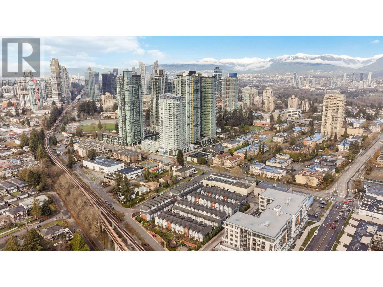 Listing Picture 32 of 34 : 54 6868 BURLINGTON AVENUE, Burnaby / 本拿比 - 魯藝地產 Yvonne Lu Group - MLS Medallion Club Member