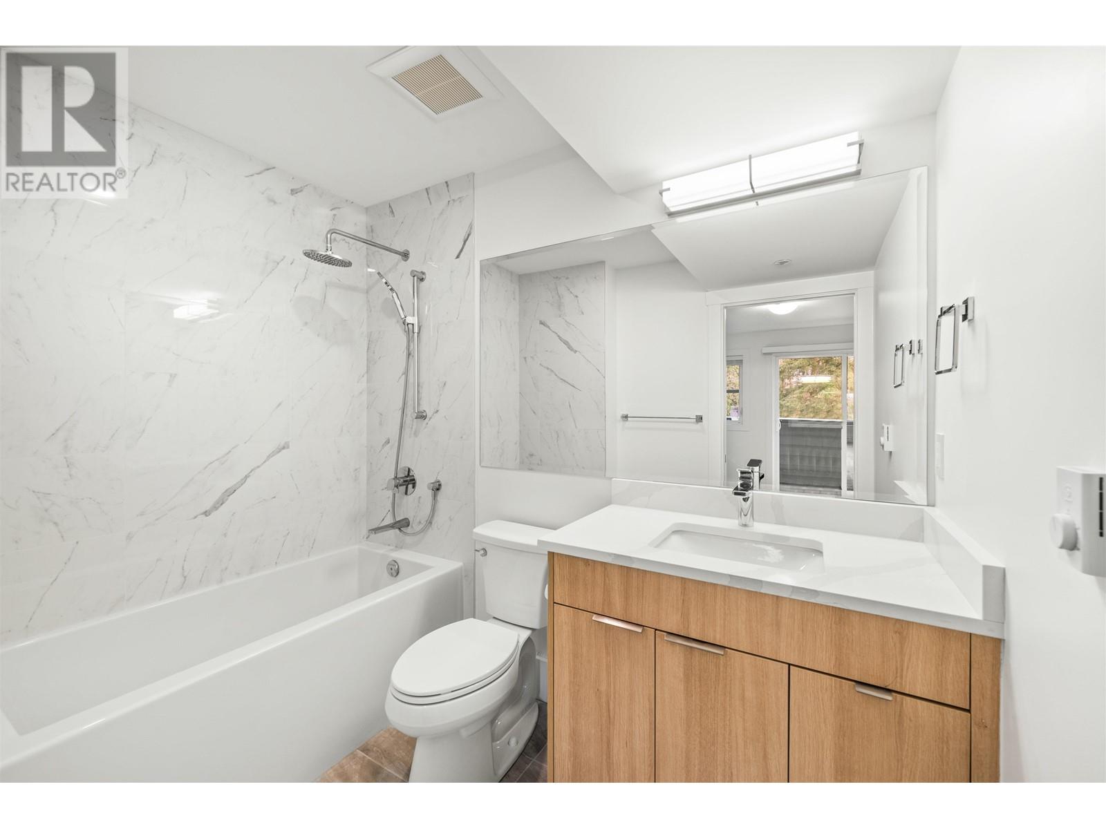 45 E 8th Avenue, New Westminster, British Columbia  V3L 4J4 - Photo 18 - R2960491