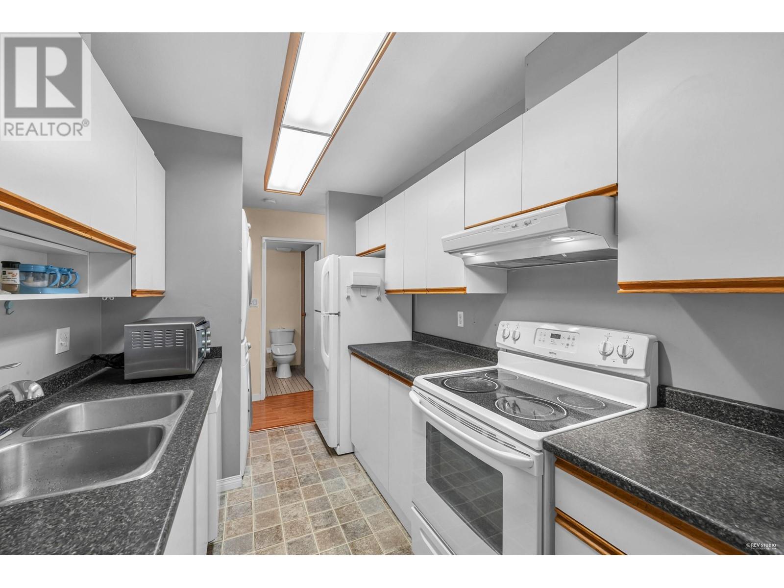 Listing Picture 13 of 32 : 211 7751 MINORU BOULEVARD, Richmond / 烈治文 - 魯藝地產 Yvonne Lu Group - MLS Medallion Club Member