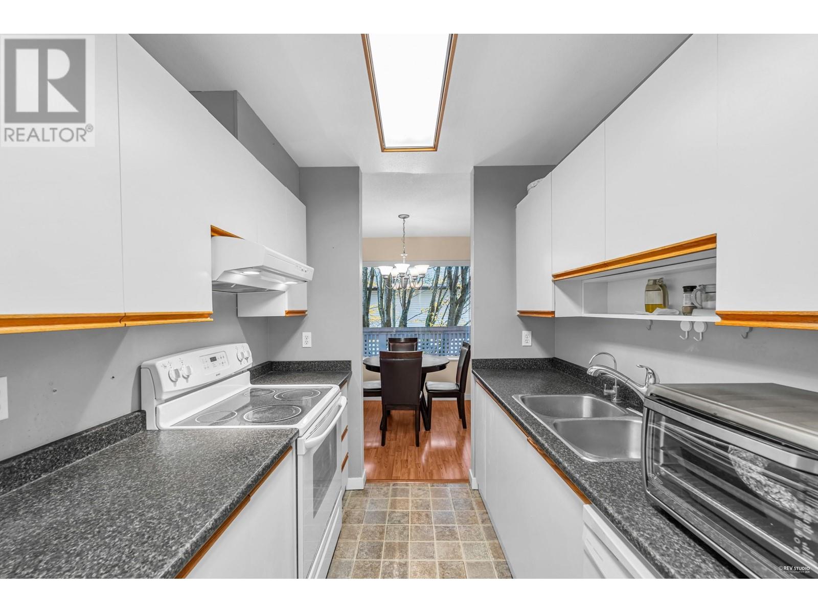 Listing Picture 14 of 32 : 211 7751 MINORU BOULEVARD, Richmond / 烈治文 - 魯藝地產 Yvonne Lu Group - MLS Medallion Club Member