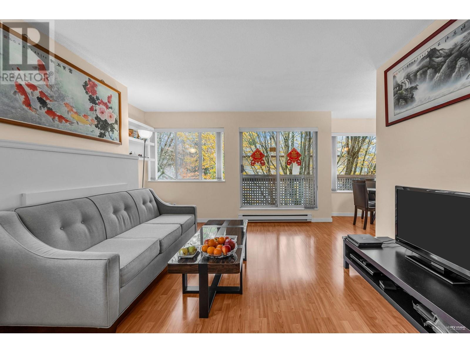 Listing Picture 2 of 32 : 211 7751 MINORU BOULEVARD, Richmond / 烈治文 - 魯藝地產 Yvonne Lu Group - MLS Medallion Club Member