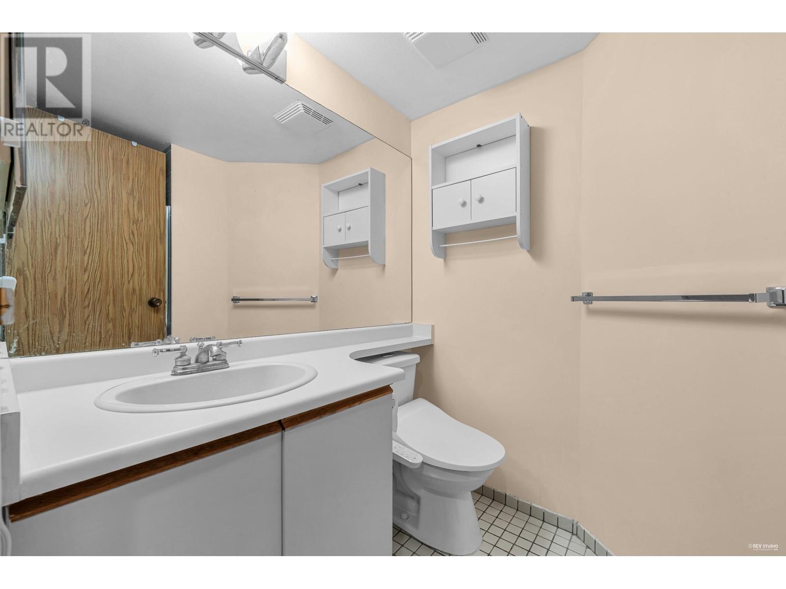 Listing Picture 23 of 32 : 211 7751 MINORU BOULEVARD, Richmond / 烈治文 - 魯藝地產 Yvonne Lu Group - MLS Medallion Club Member