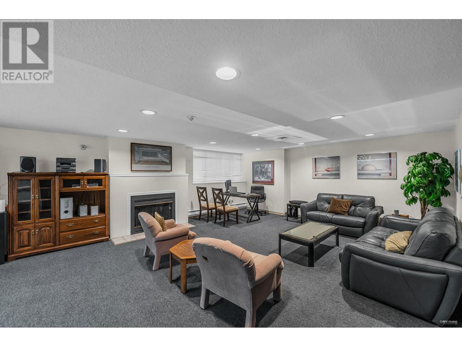 Listing Picture 32 of 32 : 211 7751 MINORU BOULEVARD, Richmond / 烈治文 - 魯藝地產 Yvonne Lu Group - MLS Medallion Club Member