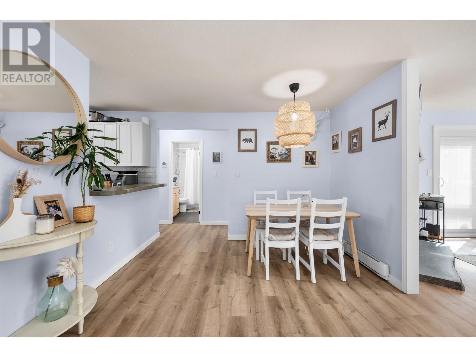 1025 Brothers Place, Squamish, British Columbia  V8B 0A9 - Photo 10 - R2960503