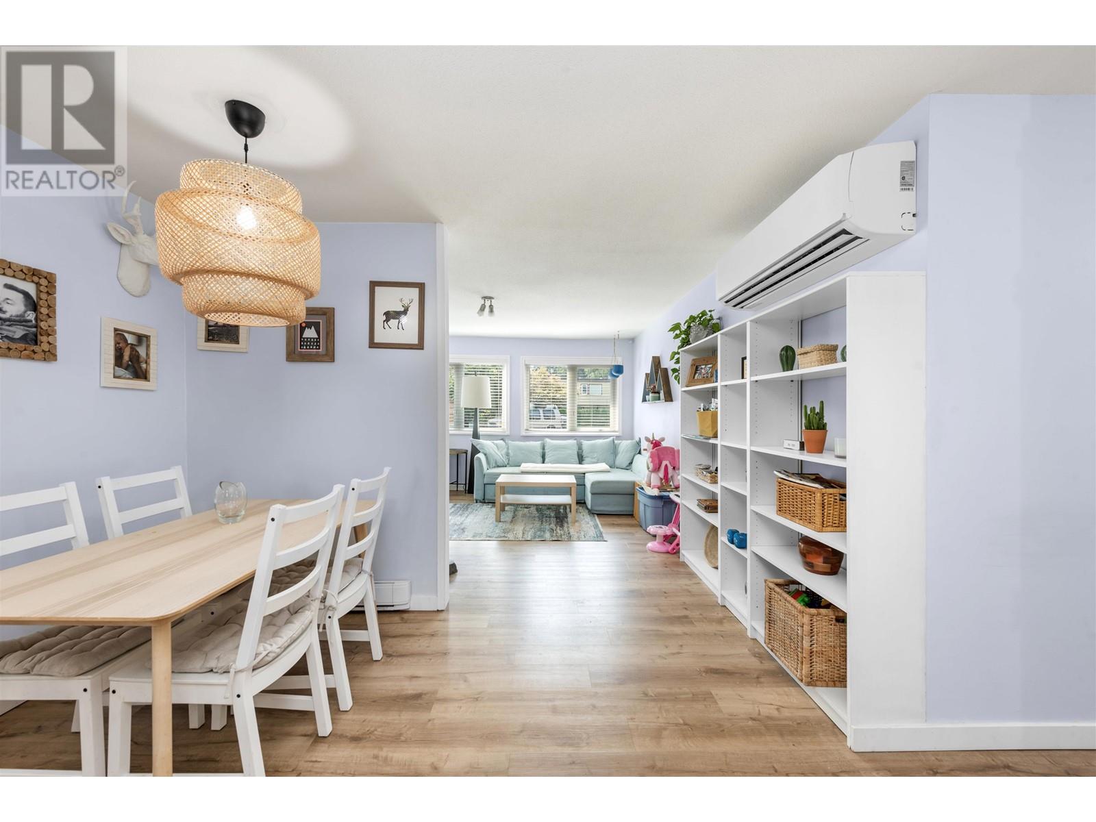 1025 Brothers Place, Squamish, British Columbia  V8B 0A9 - Photo 11 - R2960503