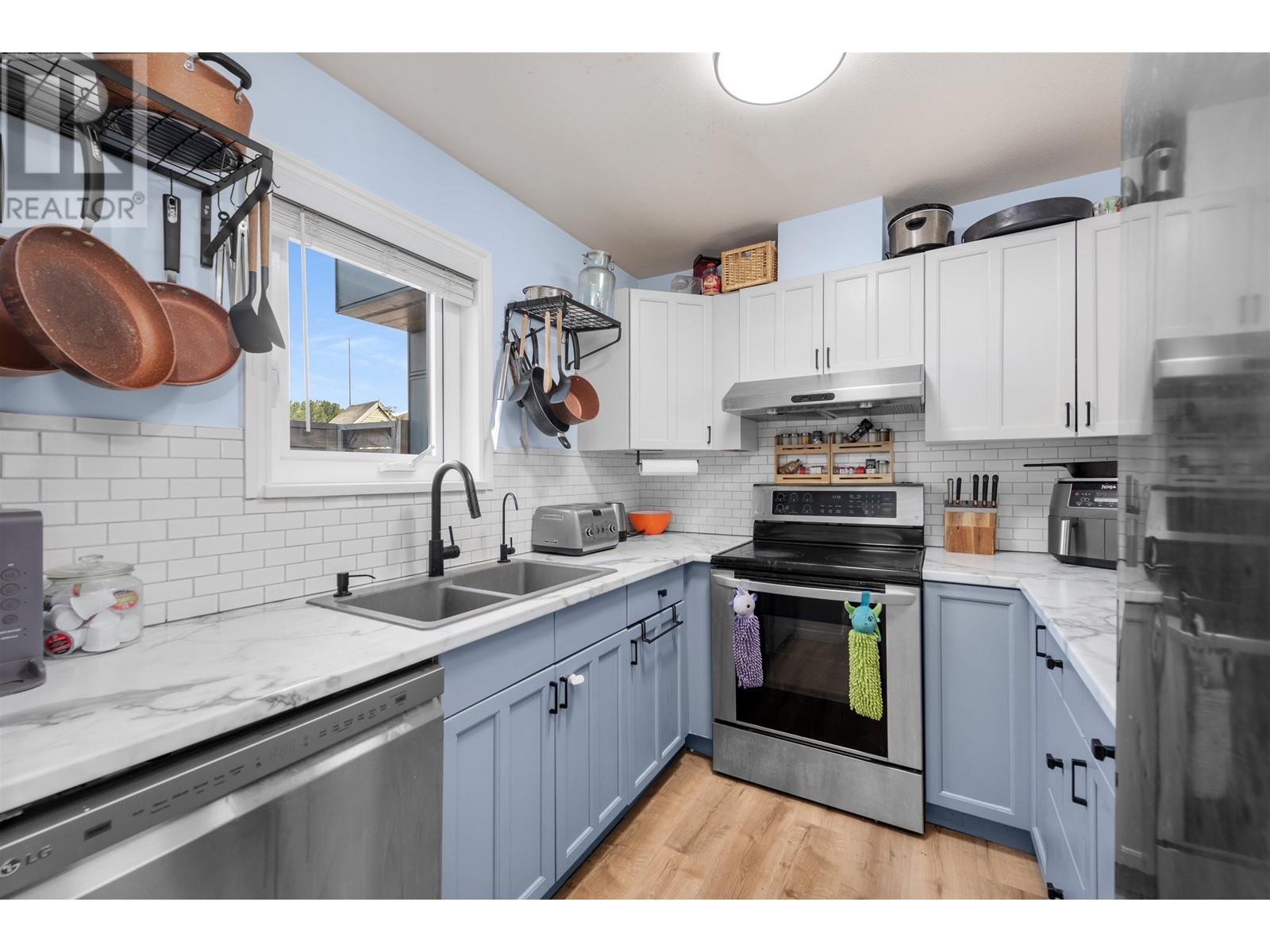 1025 Brothers Place, Squamish, British Columbia  V8B 0A9 - Photo 5 - R2960503